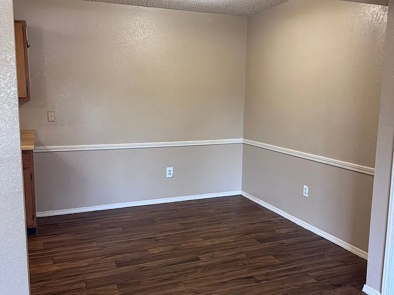 Crown Ridge Apartments — Photo 16