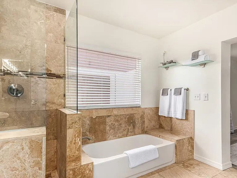 Owner's bath