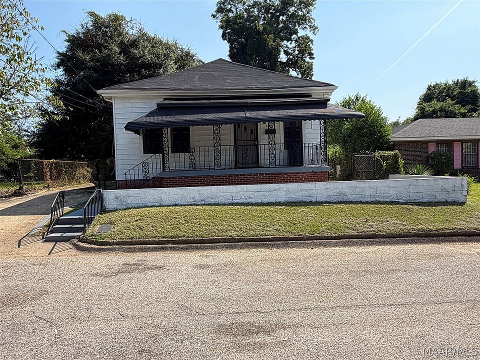 1st image of 445 Dericote St