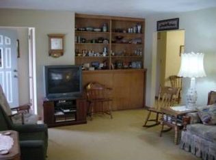 326 S 4th St, Cedar Grove, WI 53013