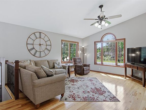 5th image of 1301 Sandy Ridge Lane