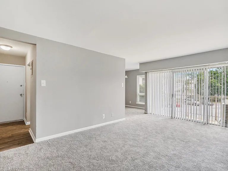 Andrews Ridge Apartments — Photo 11