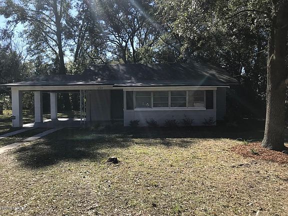4th image of 790 Gardenia Ln