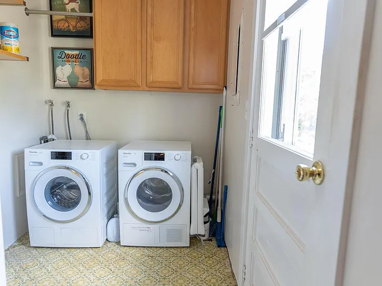800 Blue Ridge Ave — Photo 17