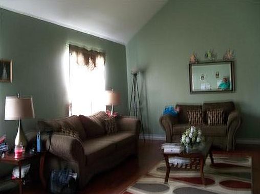 3rd image of 3731 E Louisiana State Dr