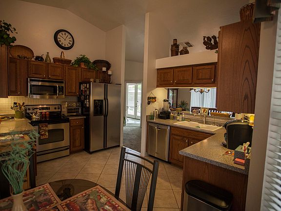 5th image of 1590 E Cherry Hills Dr
