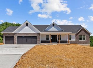201 Estates Dr, Troy, MO 63379