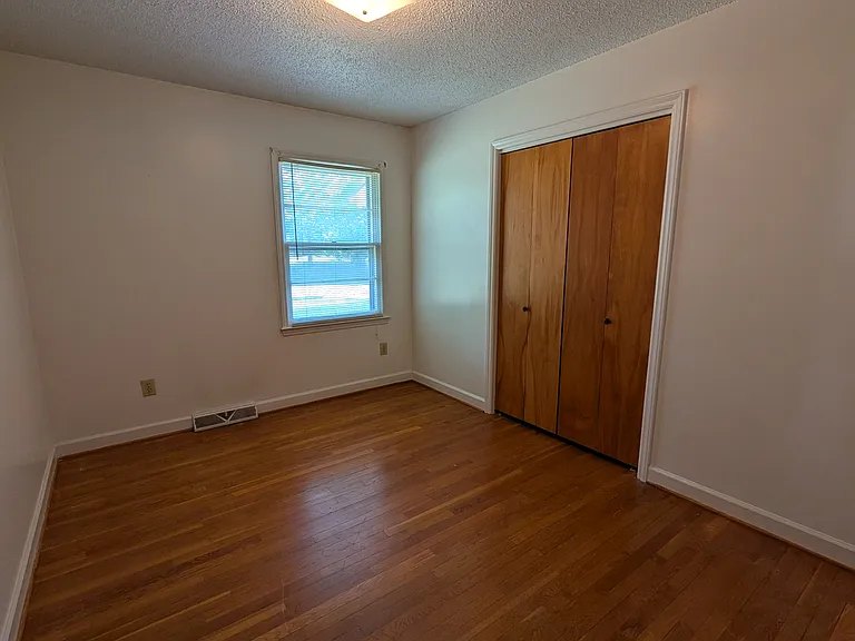 534 Westside Ter — Photo 17