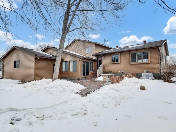 17473 Fairway Cir, Cold Spring, MN 56320