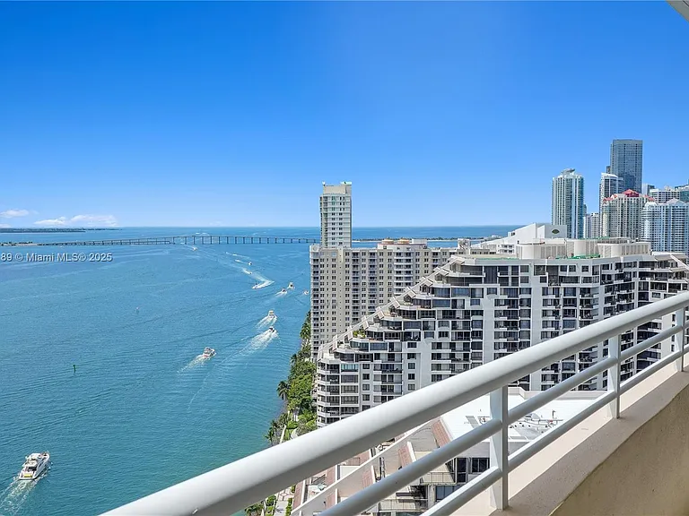 808 Brickell Key Dr #2506 — Photo 26