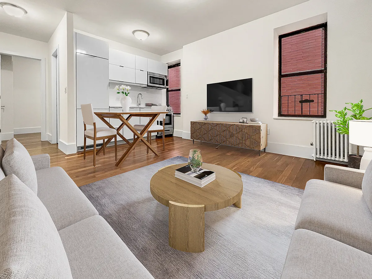 Photo 2 of 5 - 455 Hudson St #5A - Manhattan, NY Building Photo - 455 Hudson St #5A