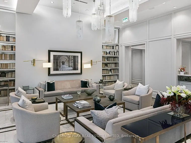 181 Davenport Rd #205 — Photo 3