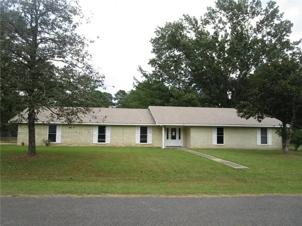 303 Holiday Cir, Pineville, LA 71360