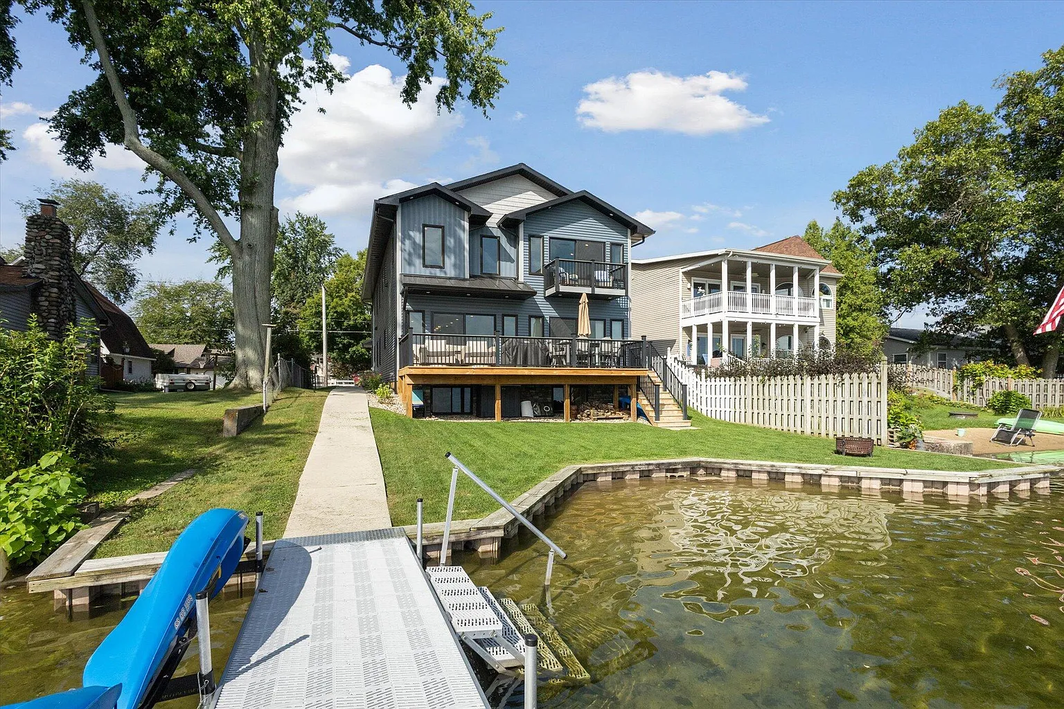 292 Lyon Lake Rd photo 1