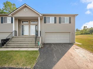 9549 Overlook Ct, Grand Blanc, MI 48439