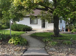 1082 Starr Rd, Crescent, PA 15046