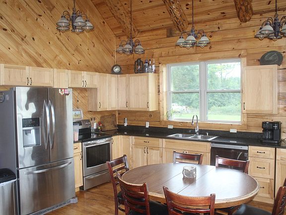 3rd image of 14496 Green Meadow Rd