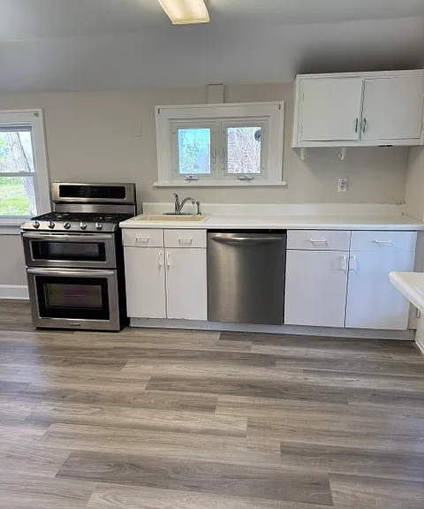 95 Wisner Rd — Photo 3