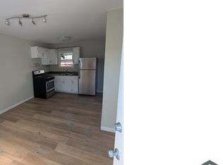 2247 S Ridgeley Dr, Los Angeles, CA 90016