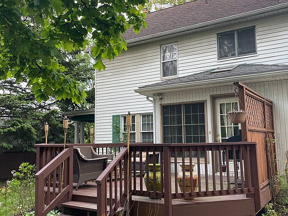 5th image of 2648 3rd St