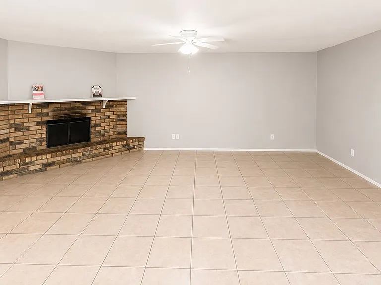 805 Circle Cove Dr — Photo 9