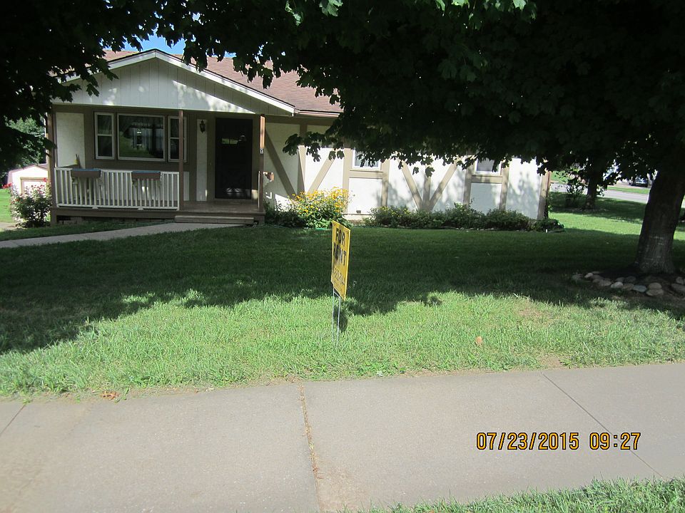 1st image of 2700 S 16th St