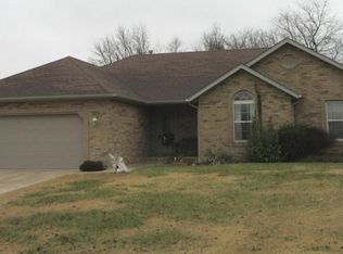 3667 W Cardinal Dr, Springfield, MO 65810