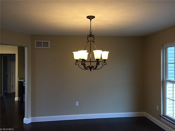 3rd image of 119 Cedars Dr
