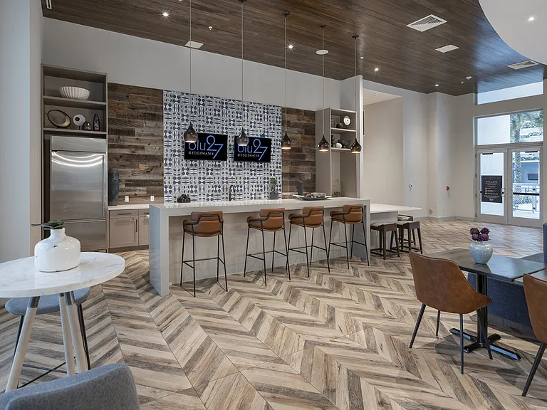 Blu27 at Edgewater — Photo 31