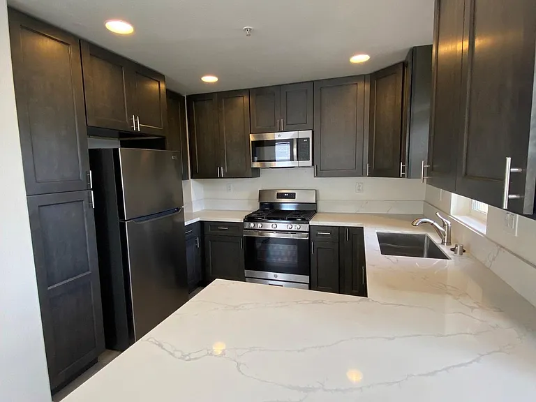 734 Broadway #4 — Photo 4