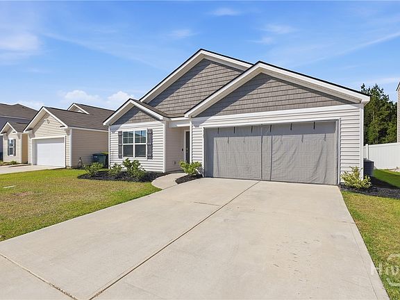 2nd image of 128 Skylark Road