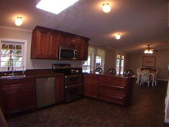 Granite Counters, Kraftmaid Cabinets, Double Oven