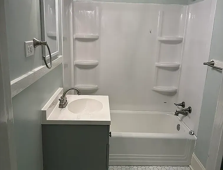 208 Greenwood Ave #B — Photo 1