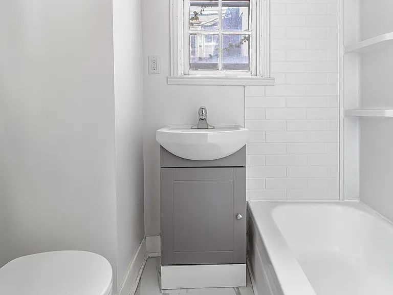 225 Saint Patrick St #3 — Photo 19