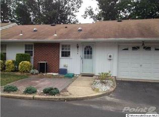 830B Dumbarton Dr, Lakewood, NJ 08701