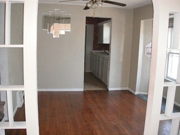 3rd image of 3812 E 53rd Ter