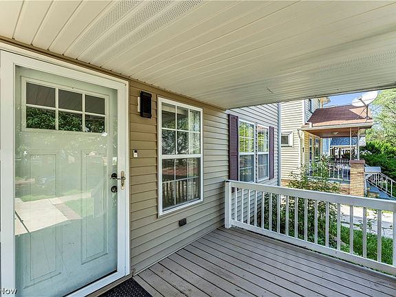 3rd image of 3056 W 115th St