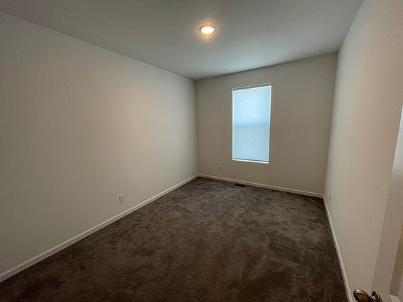 5th image of 3185 Beaumont Blvd