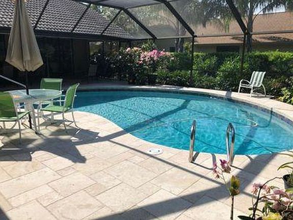 4th image of 4744 Bardsdale Dr