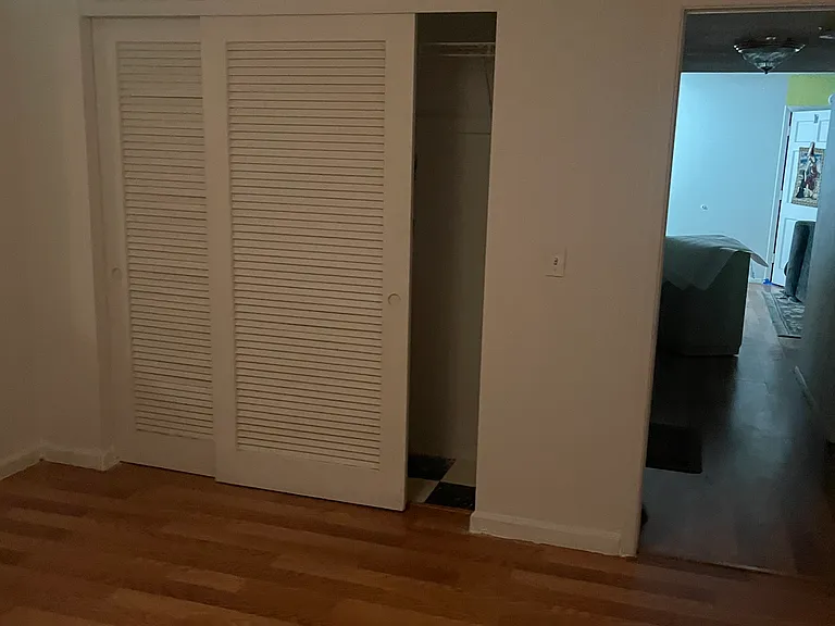 Moreland Dr — Photo 36