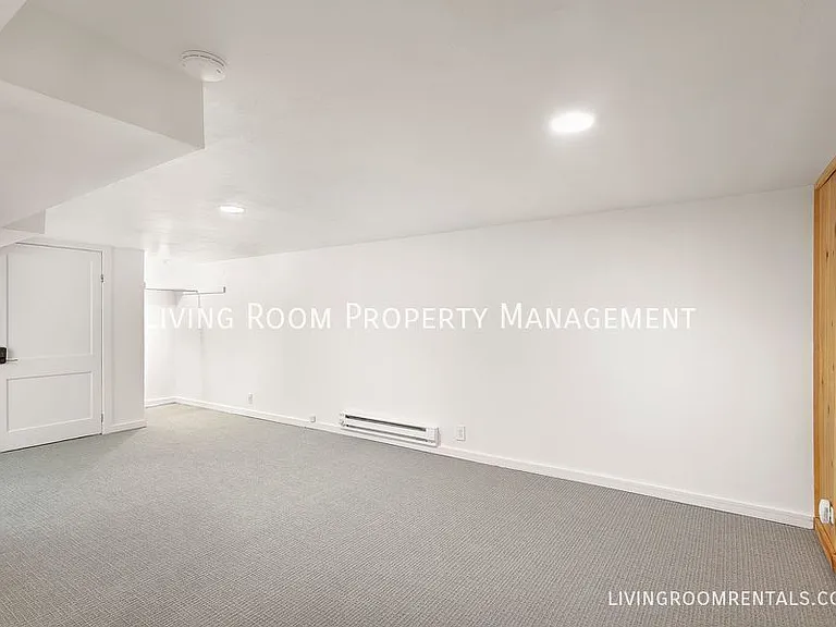 2304 NE Emerson St #B — Photo 7