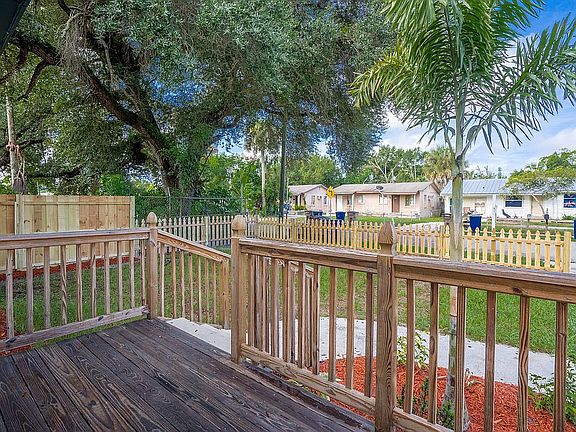 2nd image of 293 Granada Blvd