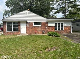 26070 Kathy St, Roseville, MI 48066