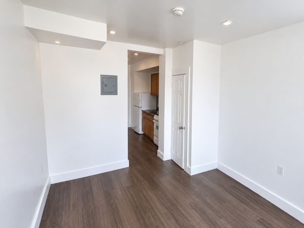 3009 3rd Ave #3