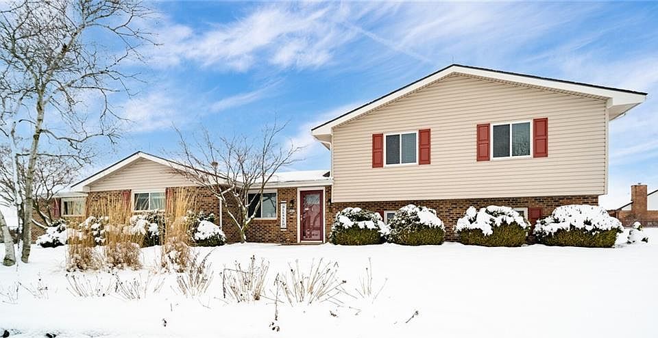 1st image of 2477 N Knoll Dr