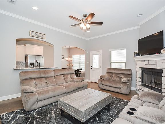 4th image of 2417 Homestead Pl