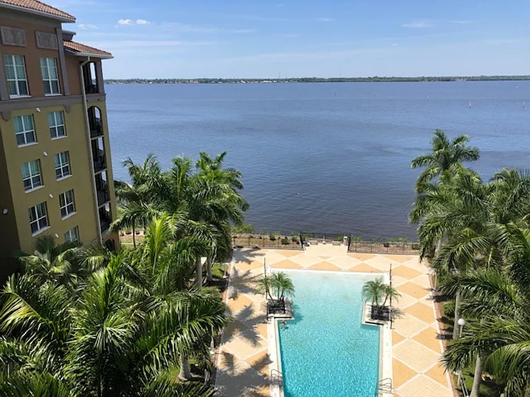 2825 Palm Beach Blvd #710 — Photo 2