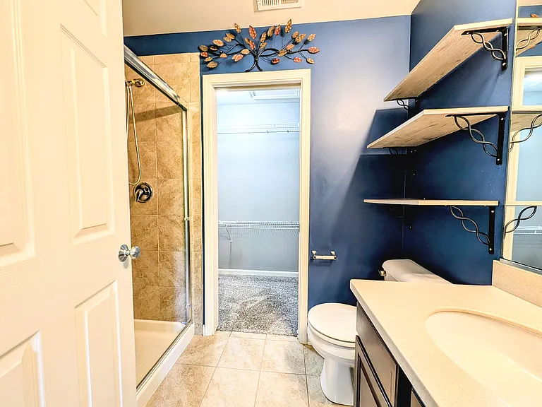 2540 Carlisle Ln — Photo 16