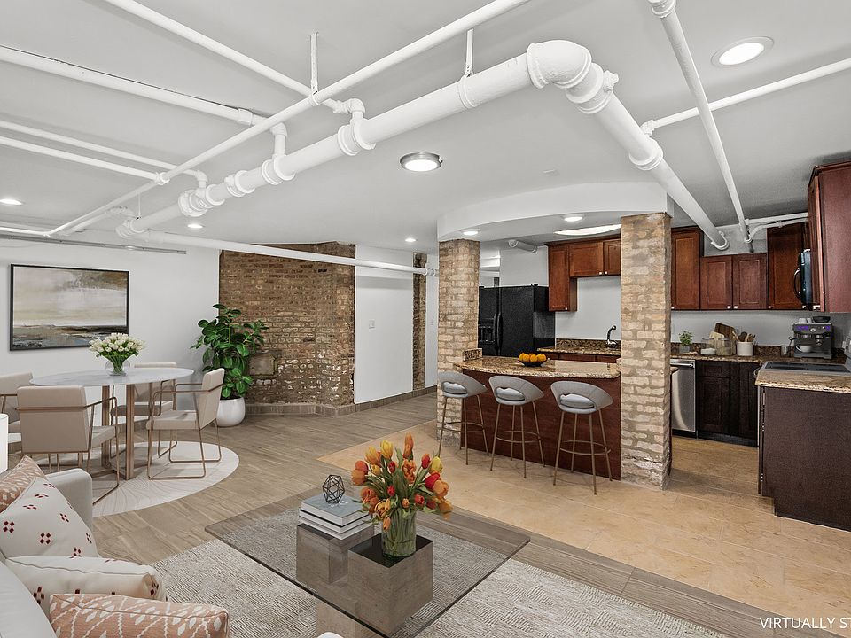 2nd image of 823 E Drexel Sq