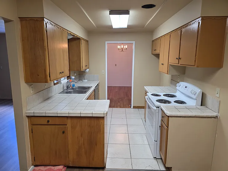 108 NE 143rd Ave — Photo 15